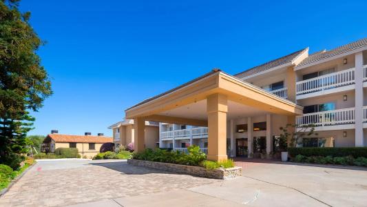 Best Western Plus Inn - 21