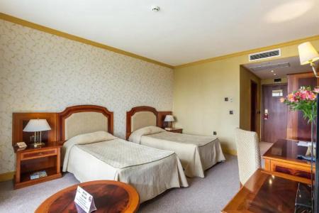 Romance & Family Suites - 74