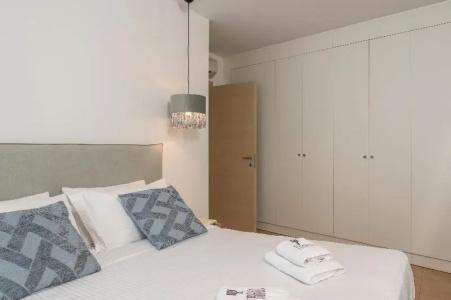 Trianon Luxury  & Suites - 225