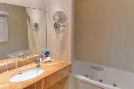 Best Western L'Orangerie - 8