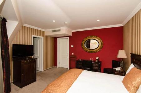 Boutique Monaco - 11