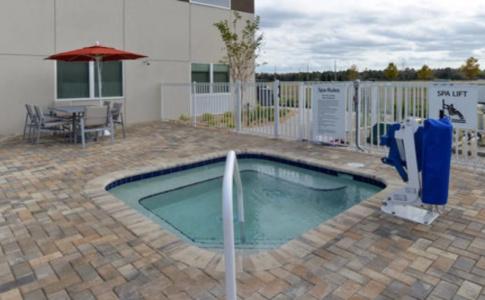 Holiday Inn Express & Suites - St. Petersburg - Madeira Beach, an IHG - 16