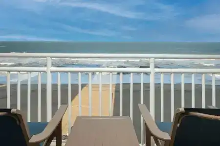 Courtyard Virginia Beach Oceanfront / North 37th Street - 67