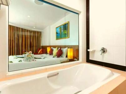 The View Rawada Phuket - 43