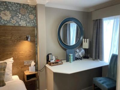 The Abbey Inn - 51