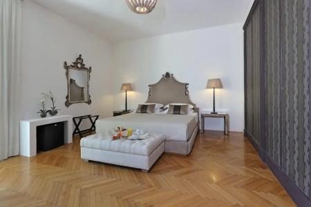 Maison D'Enrì - 92