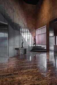 DoubleTree by Hilton Lakeside - 15