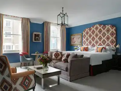 Charlotte Street, Firmdales - 54