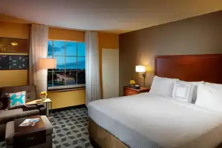 TownePlace Suites Houston Intercontinental Airport - 23