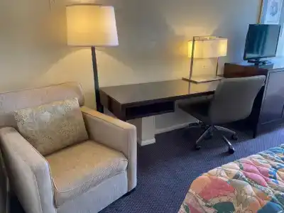 Columbus Motor Inn - 16