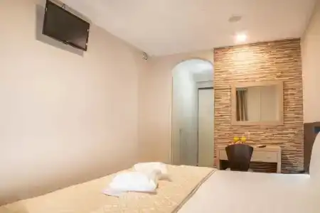 Anita - 39