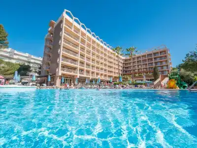 Golden Avenida Family Suites 4* - 0