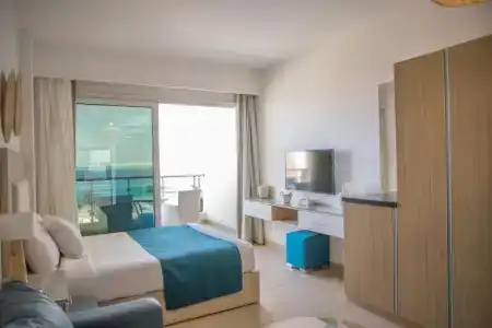 Redcon Suites - 84