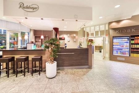 Park Inn by Radisson Dresden - 14