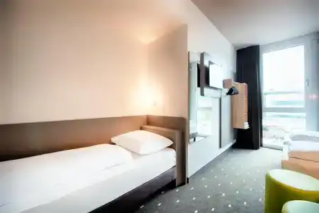 B&B Stuttgart-Neckarhafen - 46