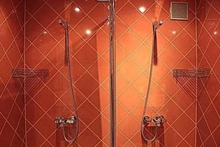 Four Rooms Hostel - 8