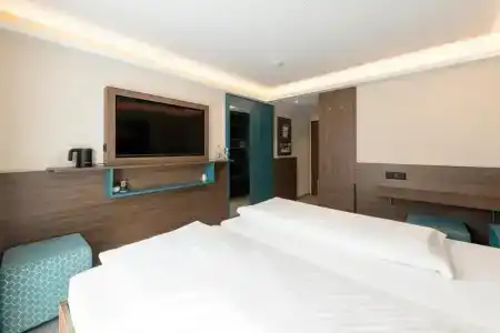 Terrace - 53