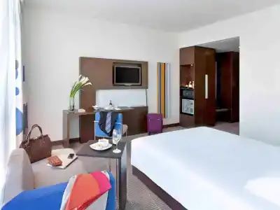 Novotel Abu Dhabi Gate - 5