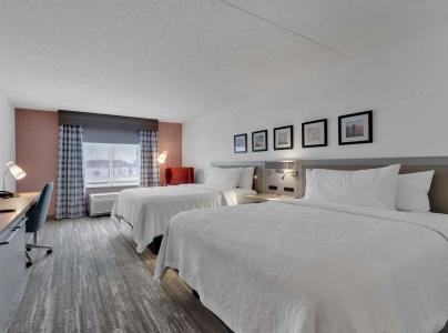 Hilton Garden Inn/Coastal Grand Mall - 35