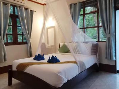Tree Tops River Huts - 56
