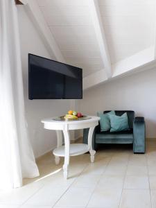 Alley Boutique and Spa - 204