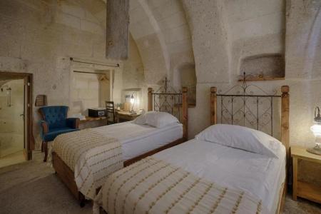 Hera Cave Suites - 88