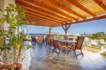 Stamatakis Boutique Studios - 123