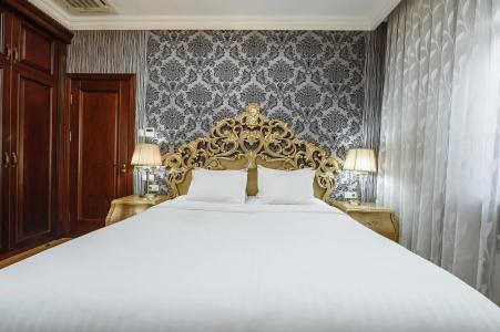 Royal Residence - 230