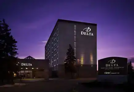 Deltas by Marriott Waterfront - 0