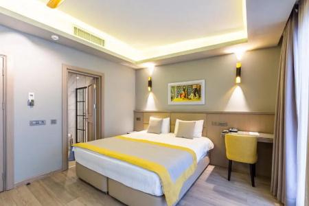 Seraglio & Suites - 67