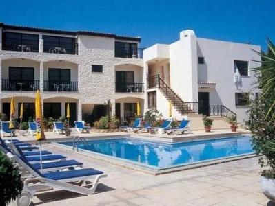 Nicos & Olympia - 14