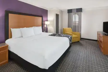 Baymont by Wyndham Woodruff Rd - 2
