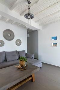 Amperian Mykonos Suites & Villas - 12