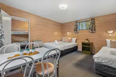 Christchurch Top 10 Holiday Park - 69