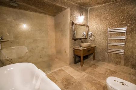 Hera Cave Suites - 125
