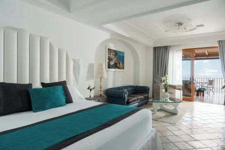 Eden Roc Suites - 328