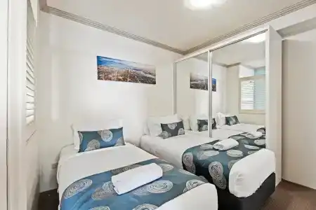 Crystal Bay On The Broadwater - 332