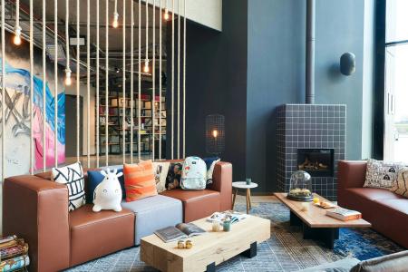 Moxy Amsterdam Schiphol Airport - 22