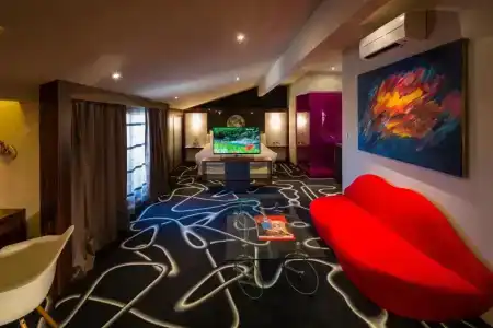 Hôtel de Brienne - 17