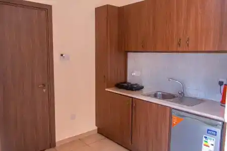 Lakis Court - 32
