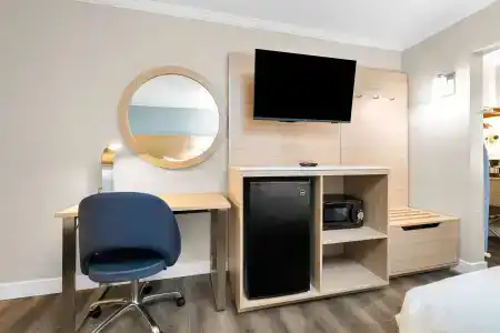 Howard Johnson by Wyndham San Francisco Marina District - 43