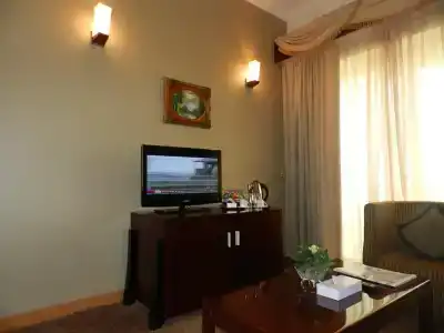 Sun & Sands Sea View - 6