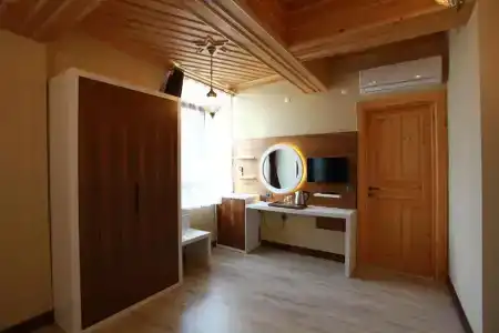 Bacchus Pension - 30