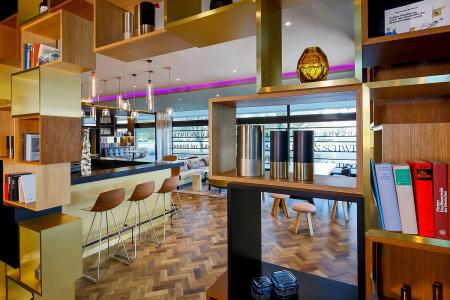 Michel Braunschweig (ehem. Mercure Atrium) - 23