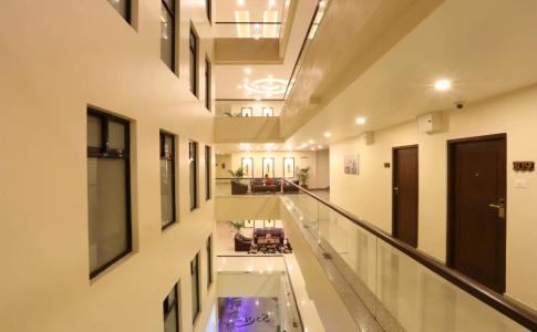 Yatri Suites and Spa - 7