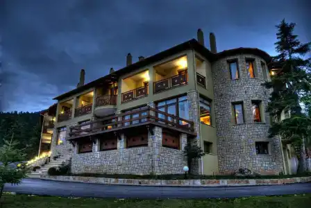 Melegos Inn - 0