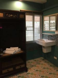 Q Zone Boutique House - 49