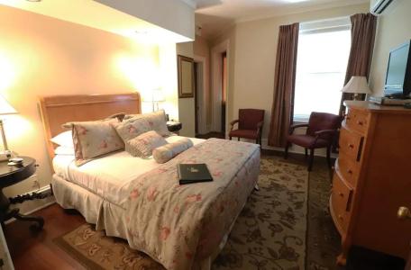 Inn at 835 Boutique - 48