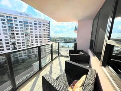 The Alexander All Suites - 629