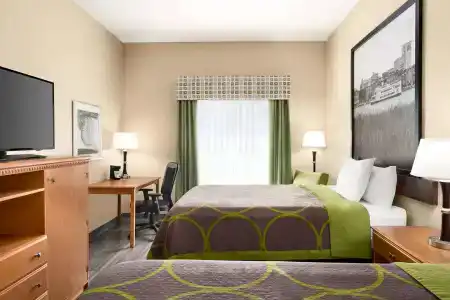 Super 8 by Wyndham Savannah - 6